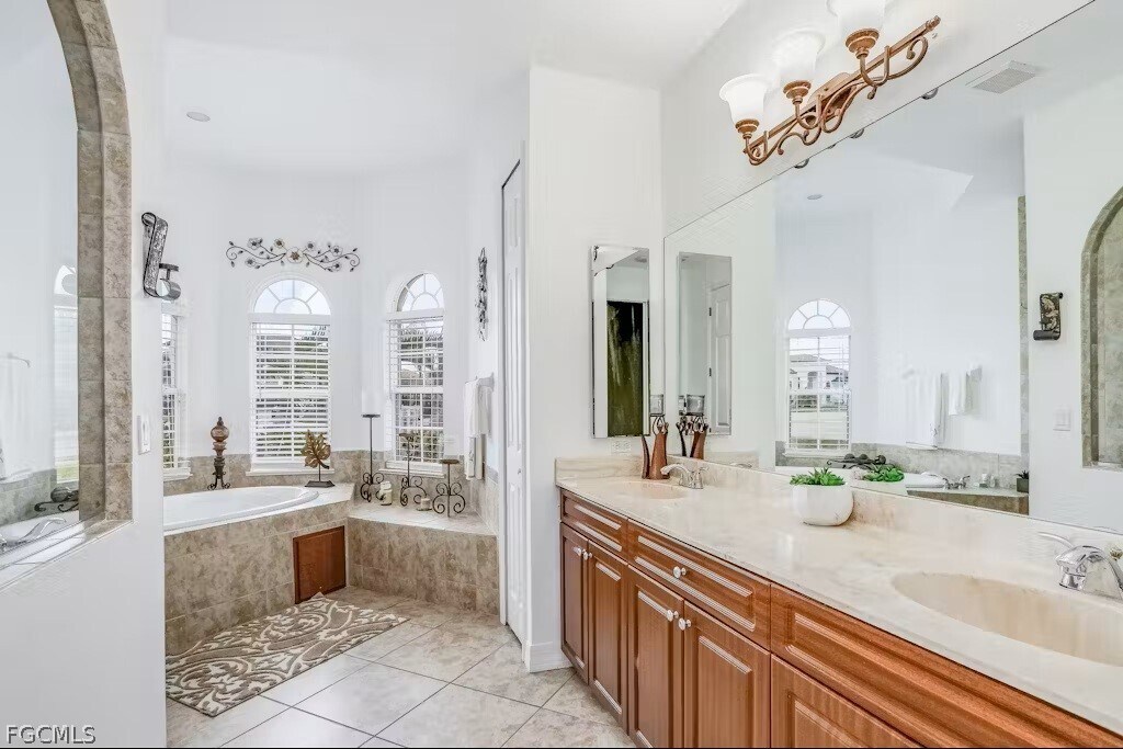 Photo - 4102 Oasis Blvd