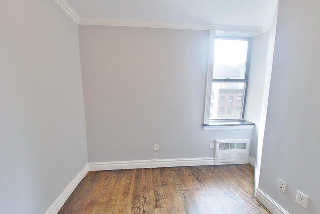 234 W 14th St Unit 5B