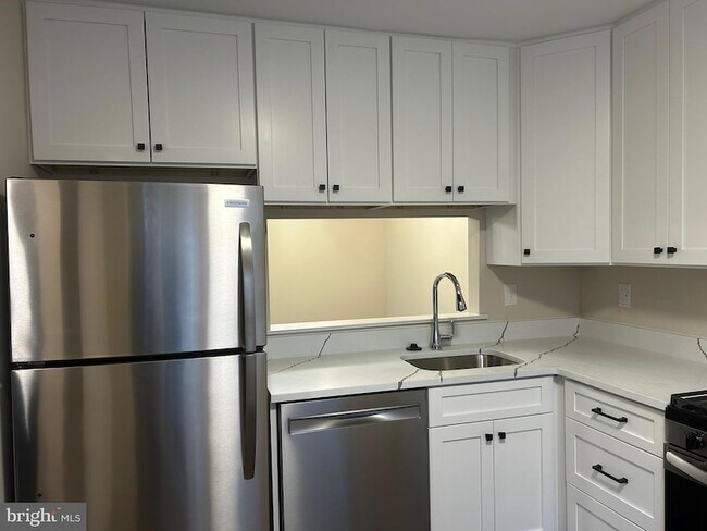 Photo - 804 Briarwood Ct