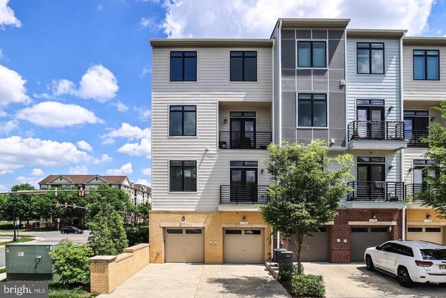 Building Photo - 1102 Ribbon Limestone Terrace SE