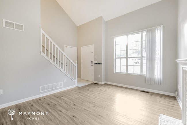 Photo - 2211 Sandridge Pl SW