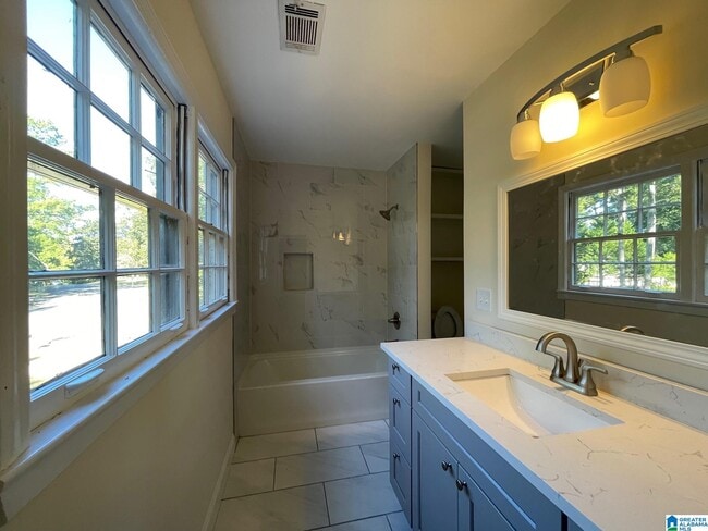 Photo - 3755 Colchester Rd