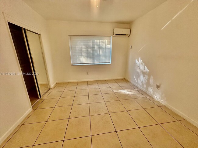 Photo - 745 NE 122nd St Unit 1