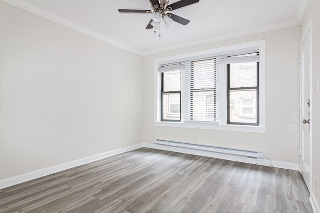 Photo - 837 W Cornelia Ave Unidad 1N
