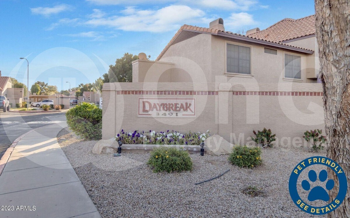 Photo - 3491 North Arizona Avenue