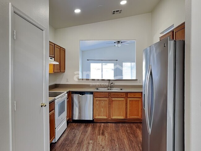 Photo - 7210 W Sunderland Ave