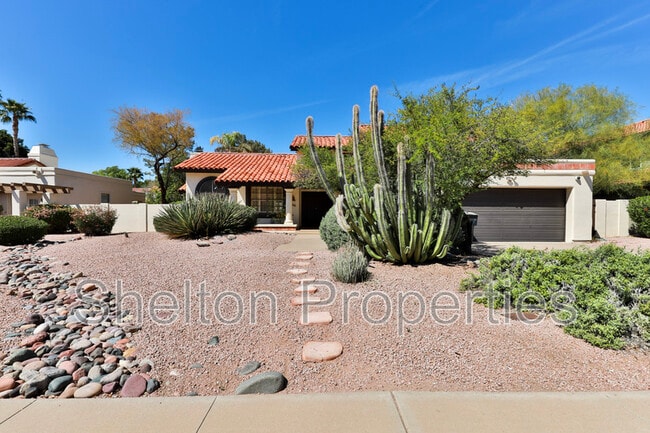 Photo - 2708 E Leonora St