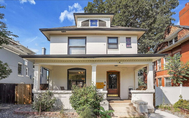 Building Photo - $1,450, 1 bed, 1 bath, located in Denver. Unit #4