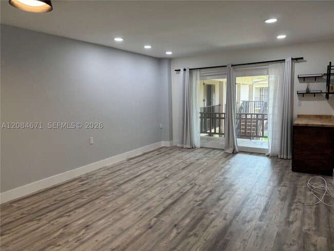 Building Photo - 11259 SW 88th St Unit 204H