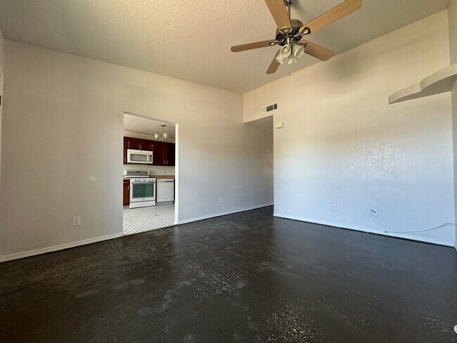 Photo - Northeast El Paso(Mesquite Hills 3bed with Refrig A/C and Solar Panels!