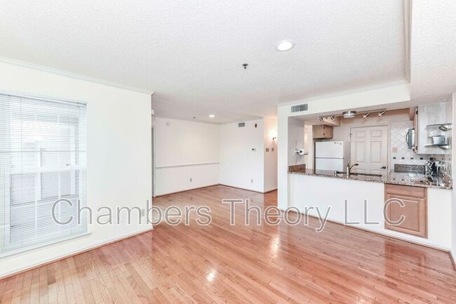 Building Photo - 1524 Lincoln Way Unit #331 Rental