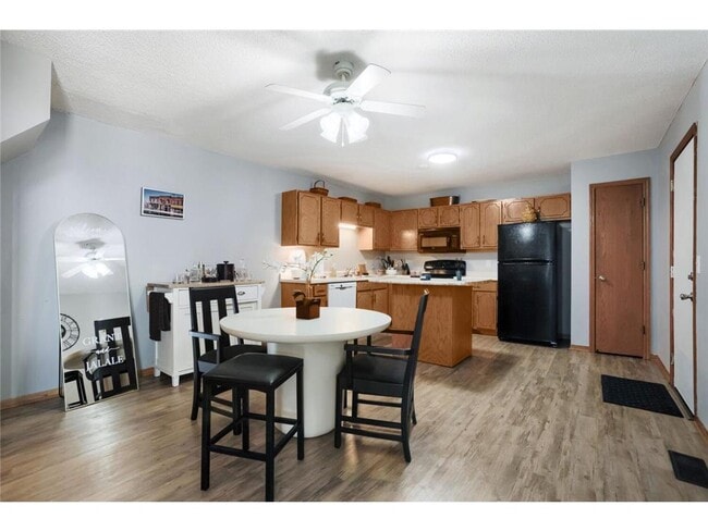 Photo - 1322 Cottage Dr