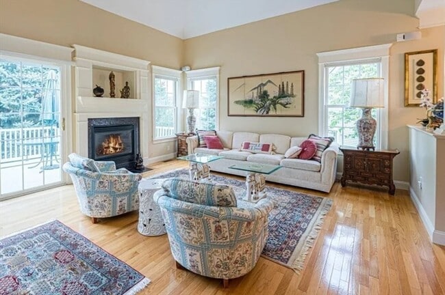 Photo - 68 Charles Ct