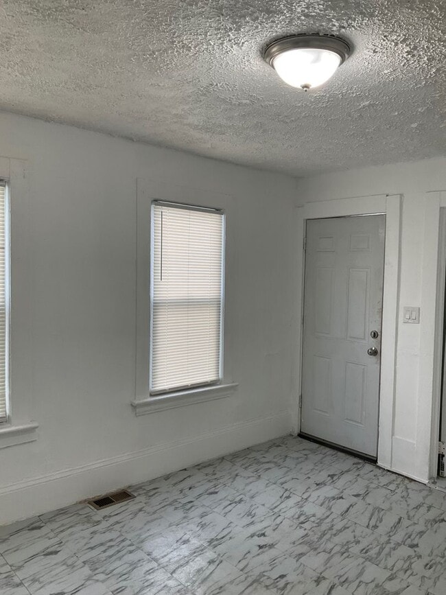 Photo - 5700 Luther Ave Unit DN