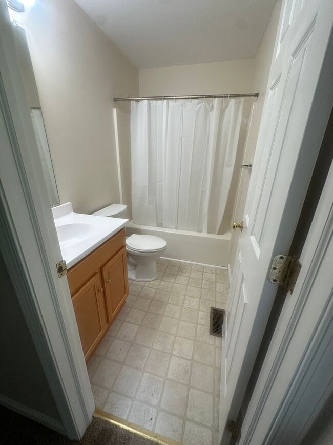 Photo - North East - 3 Bedroom 2 Bathroom
