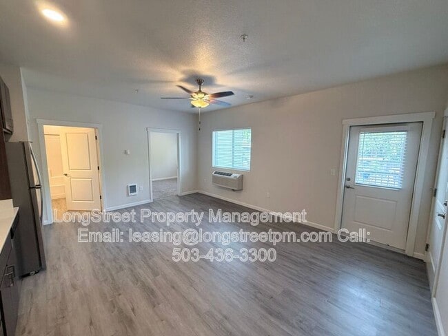 Photo - 433 Chemawa Rd N