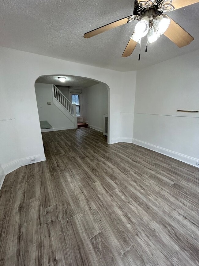 Photo - 39 Adeline St