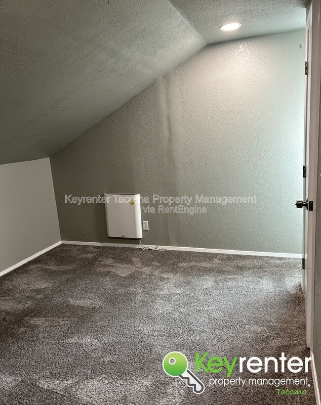 Photo - 1302 E 40th St