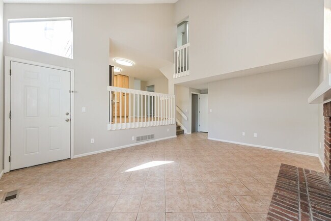 Photo - 17210 Niwot Pl