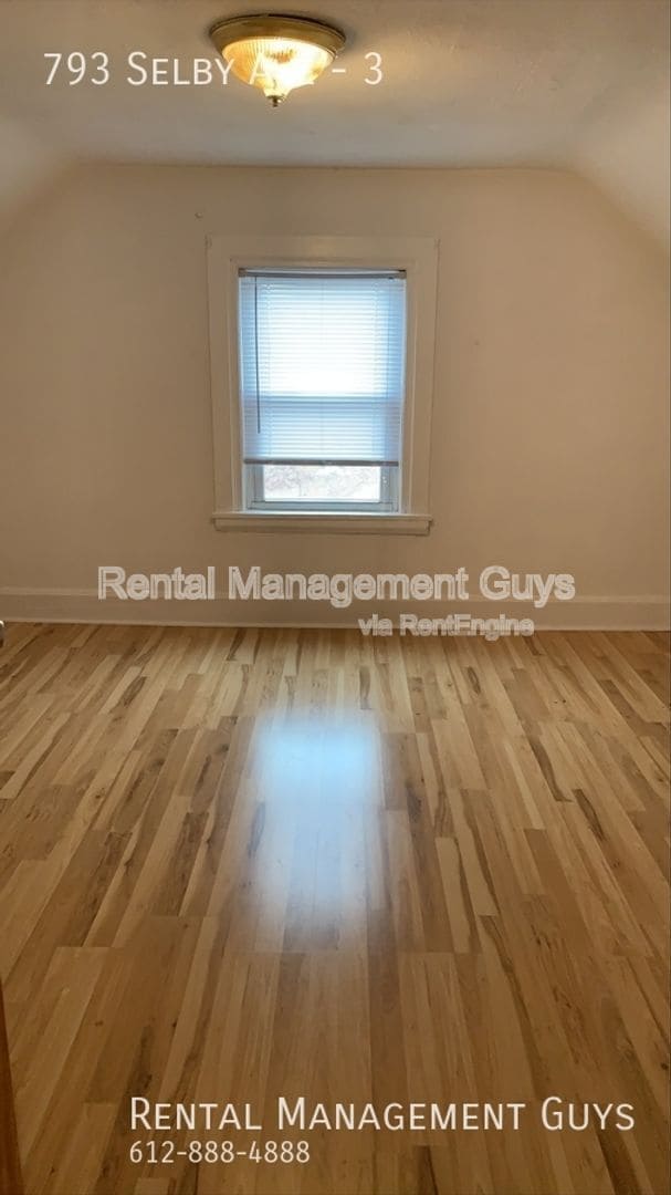 Building Photo - 793 Selby Ave Unit 3