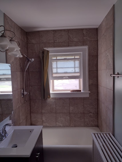Batthroom - 255 Wilcox St Unit 306