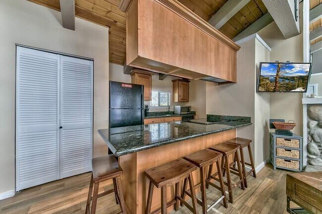 Photo - 3861 Saddle Rd