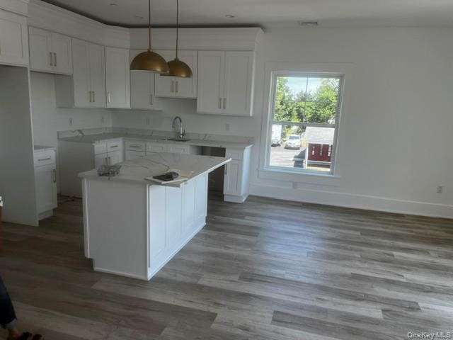 Building Photo - 700 W Montauk Hwy
