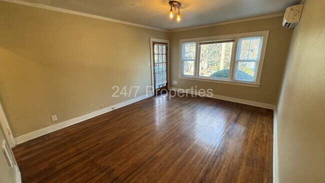 Photo - Vintage 1BD/1BA - Hawthorne/Belmont! Unit 2912