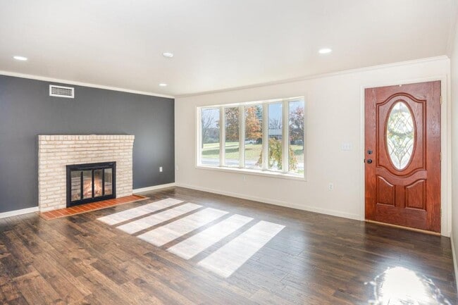 Photo - 411 Wagner Dr