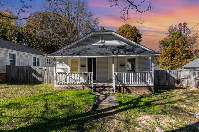 Building Photo - 659 Wilson St