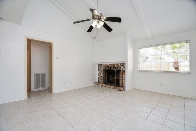 Photo - 13730 Shirebrook Dr