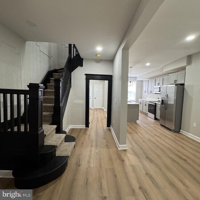 Photo - 2216 Whittier Ave