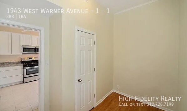 Photo - 1943 W Warner Ave Unidad 1