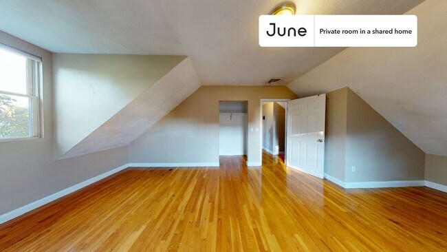 Photo - Room in Shared 4 bed/1.5 bath home Unidad B