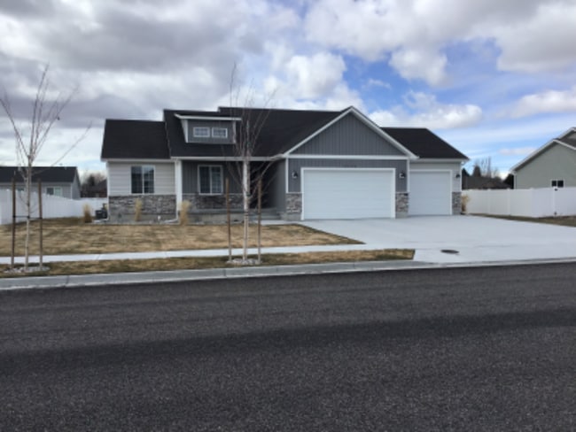 Photo - 4358 Atherton Wy