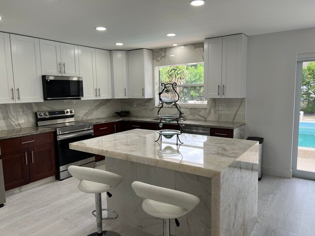 Photo - 2238 Spanish Trl Unidad 1