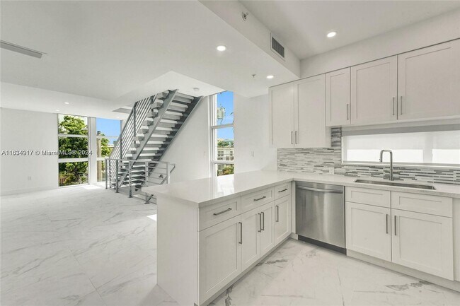 Photo - 9201 Collins Ave Unit 122