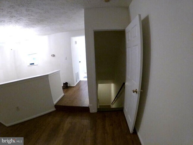 Photo - 2804 Pin Oak Ln