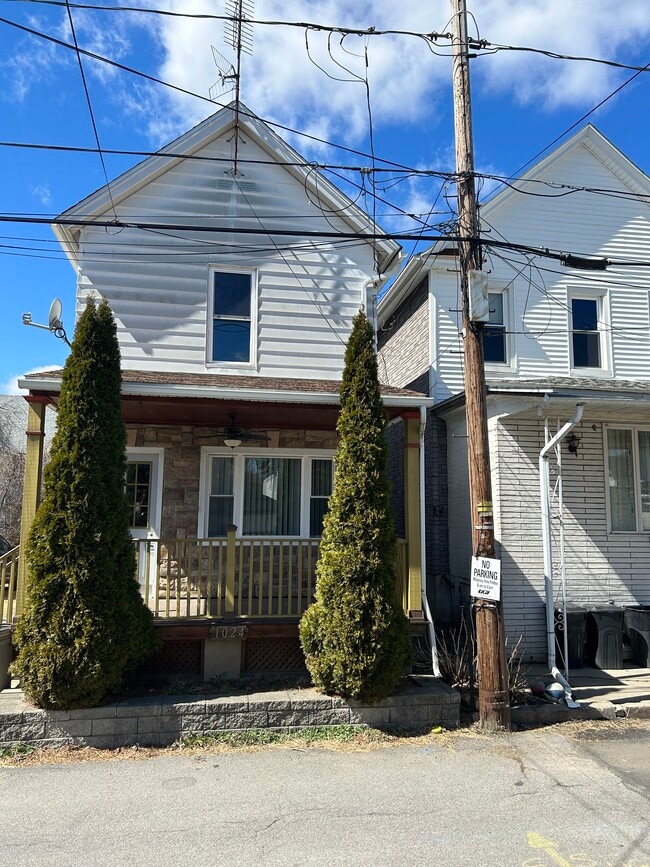Building Photo - 1024 Farber Ct Rental