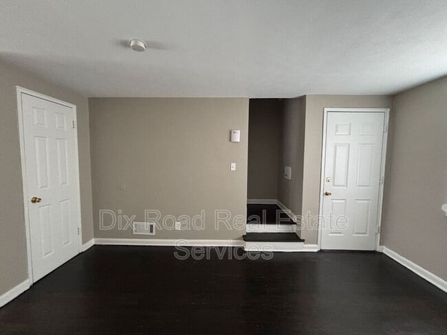 Photo - 1519 S Smithville Rd