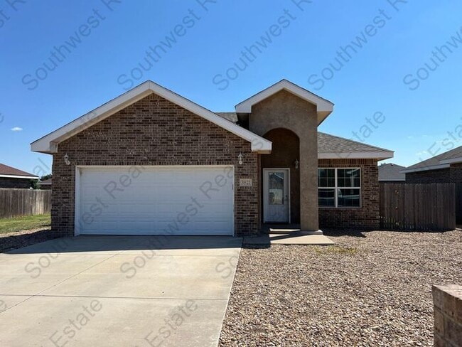Building Photo - Beautiful 3 bedroom 2 bath home