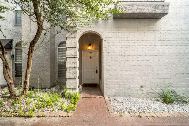 Building Photo - 3605 Brown St Unit 108