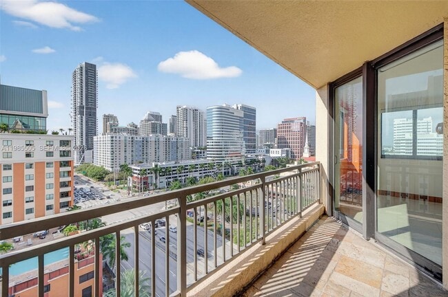 Building Photo - 110 N Federal Hwy Unit 1205