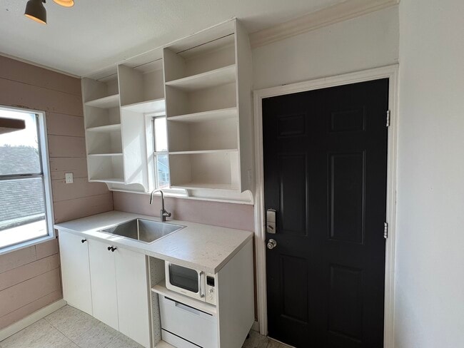 Photo - 115 Hunt St
