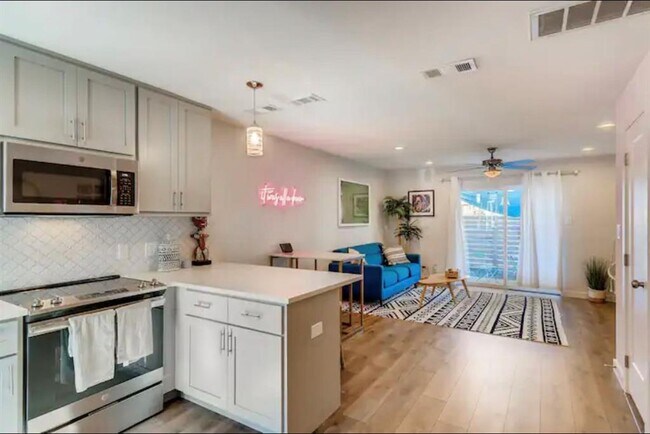 Photo - 3810 Southway Dr Unit 102