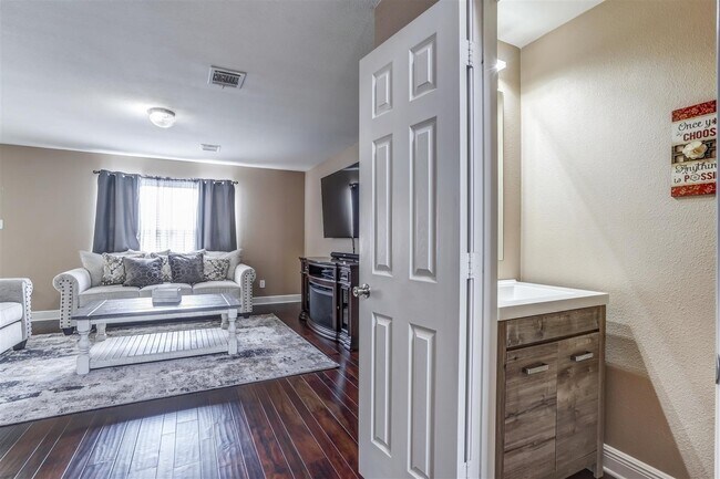 Photo - 28906 Llano River Loop