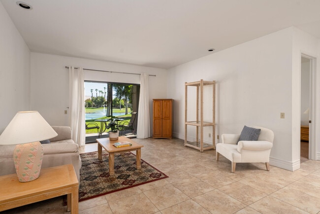 Photo - 28916 Isleta Ct