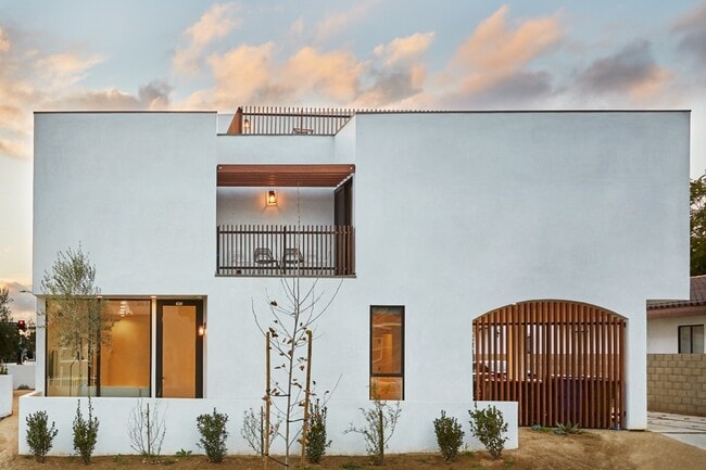 Photo - Melrose Apartments