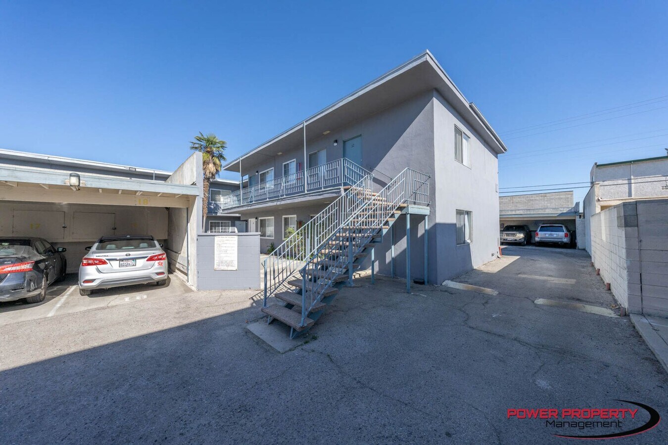 Photo - 14800 Chadron Ave