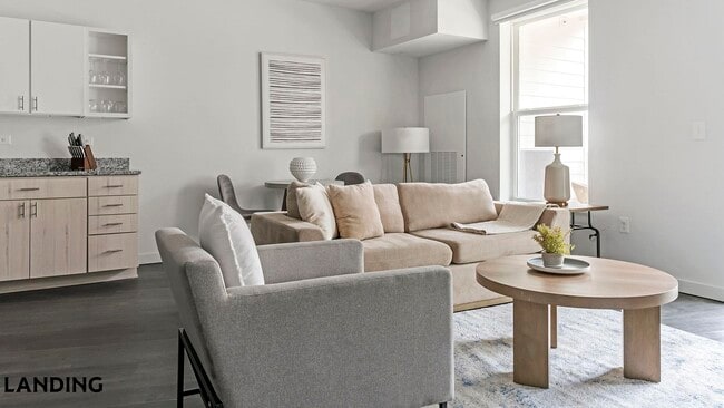 Building Photo - 750 Avondale Creek Dr.